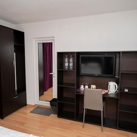 Guest House Traikovi Petrich  Bagian luar foto