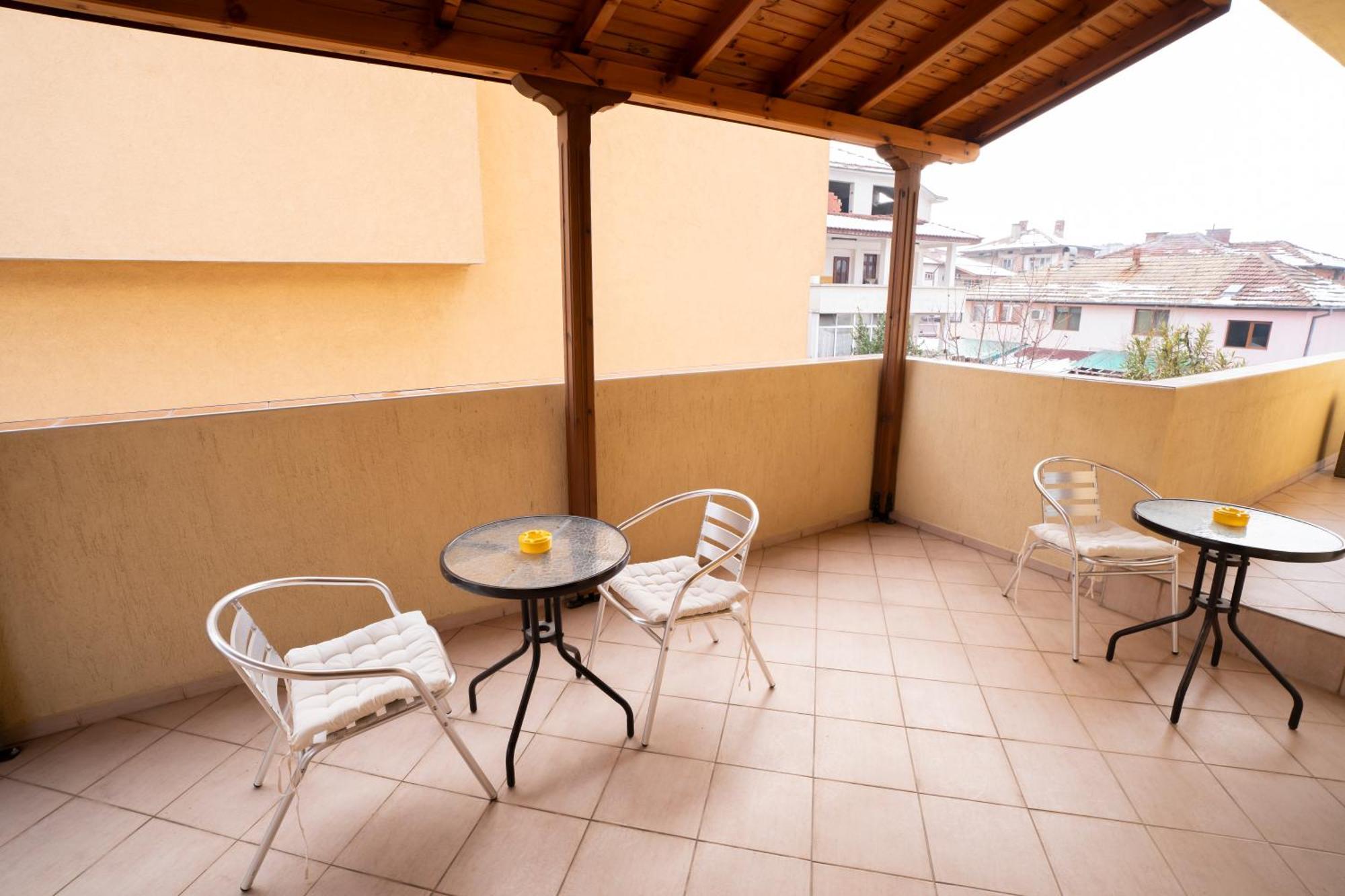 Guest House Traikovi Petrich  Bagian luar foto