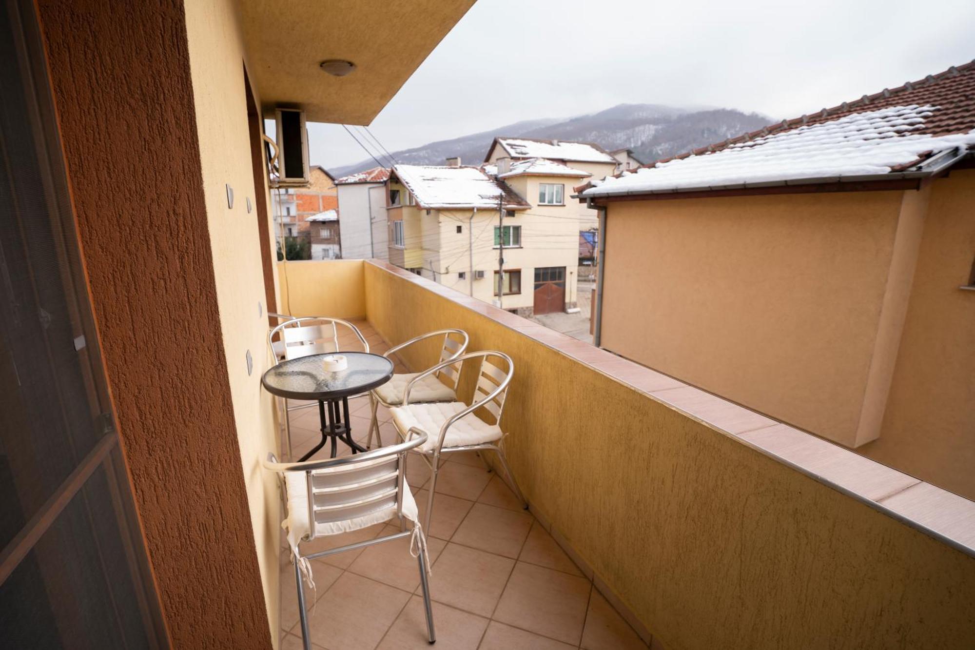 Guest House Traikovi Petrich  Bagian luar foto