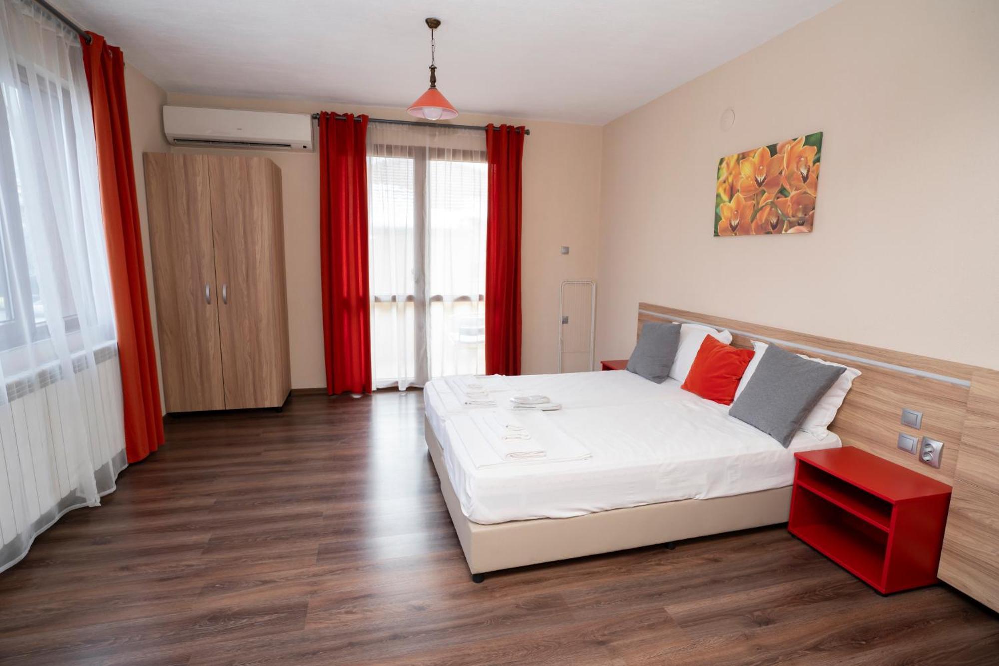 Guest House Traikovi Petrich  Bagian luar foto