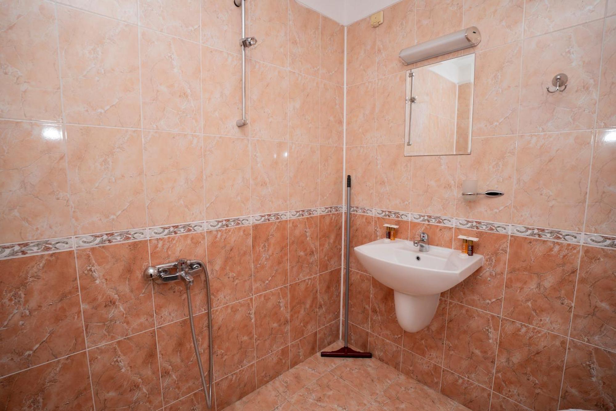 Guest House Traikovi Petrich  Bagian luar foto